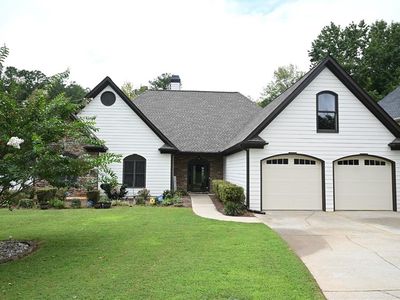 3221 Summer Stream Ln NW