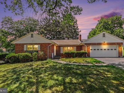 400 Rosewood Ln