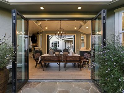 10115 Ridgeline Ct