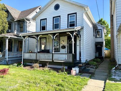 337 Louisa St