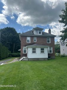 84 Williams St