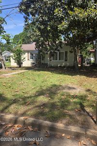 541 Pecan St
