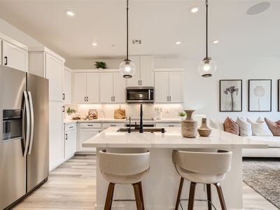 244 Freeport View Pl