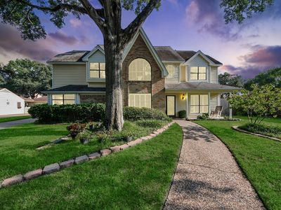 18315 Shireoak Dr