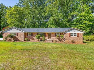 11 Fontana Dr