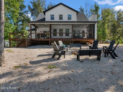 253 Moutardier Bay Dr