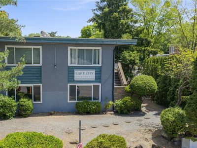 2600 NE 125th Street