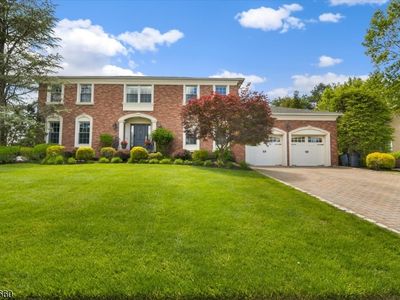 12 Longell Dr