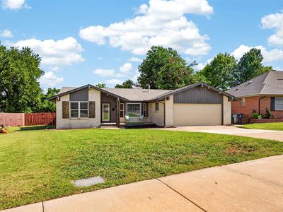 2414 NW 43rd Cir