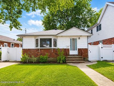 28 Reno Ave