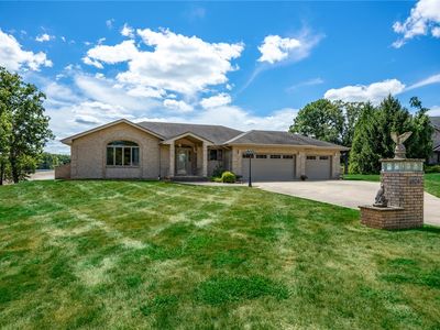 9804 E Lake Point Cir