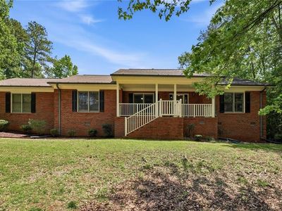 379 Clyde Ct