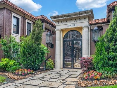 5926 Sandhurst Ln APT 224
