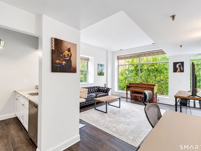 196 Crown Street #2A