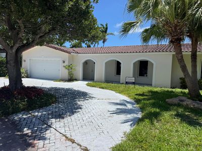 2800 NE 57th Court