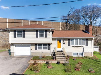 4 River Park St