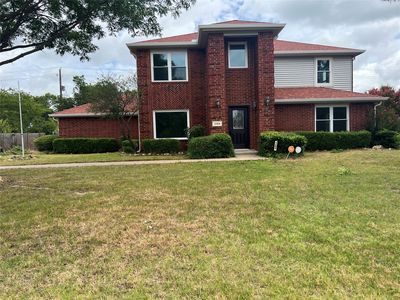 1204 Hillside Dr