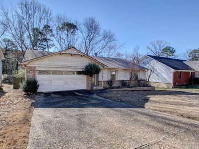Property at 19 Burkwood Dr, Little Rock, AR
