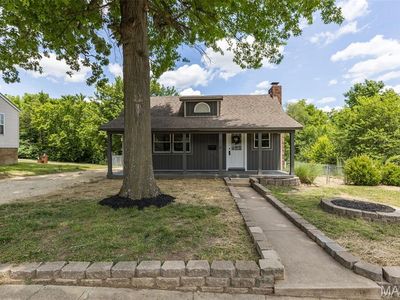 616 W Main St