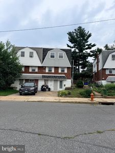 9021 Eastview Rd