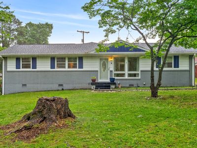303 Hilldale Ln