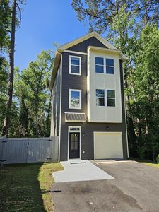 1577-4 Metropolitan Blvd