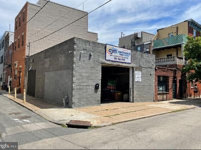 203 Moore St