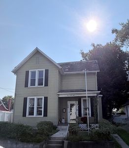 128 N 9th St