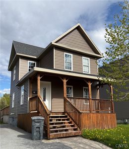 160 Breen Ave