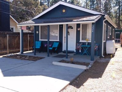 220 Mountain View Blvd