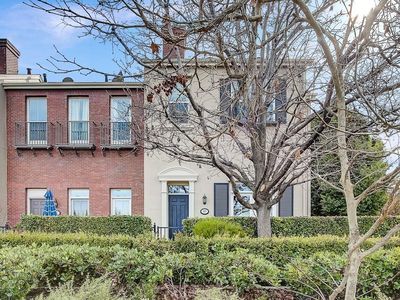 887 Georgetown Pl