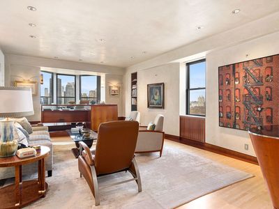 781 5th Ave APT 2001