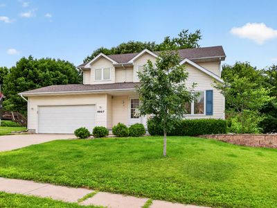Property at 6827 NW 56th St, Johnston, IA