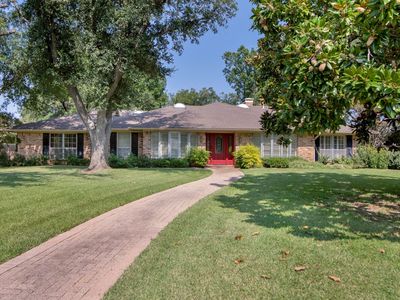 2521 Brookhaven Dr