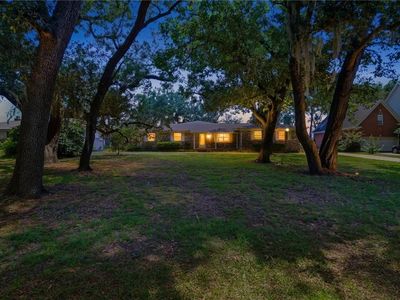 9182 Bay View Dr
