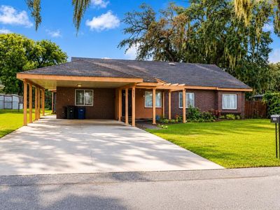 655 PINECREST DRIVE