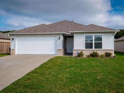 27 Curly Leaf Ln