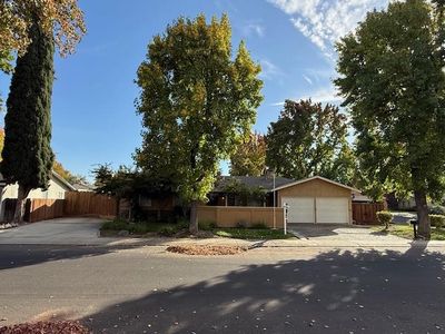 Property at 2516 Continental Dr, Modesto, CA