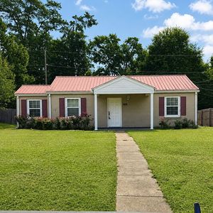 Property at 112 Forest Ave, Enterprise, AL