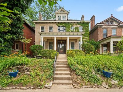 1220 Neil Ave