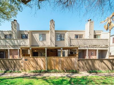 1625 Prairie Grove Dr