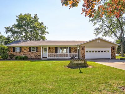 2141 Maple Rd