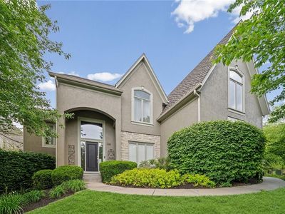 8011 Park View Dr