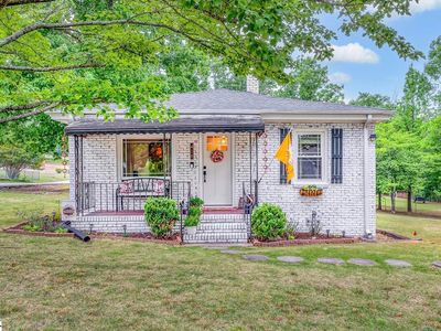 416 W Belvue Rd