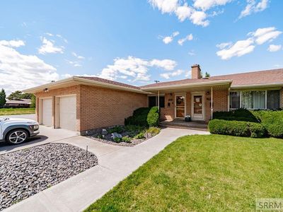 1385 Ricks St