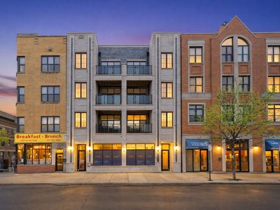 1355 N Western Ave #3A