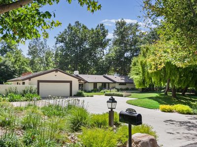 945 Rancho Alisal Dr