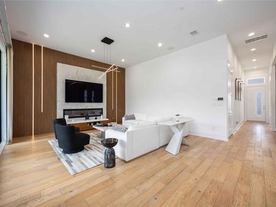 3406 Asher Landing Ln