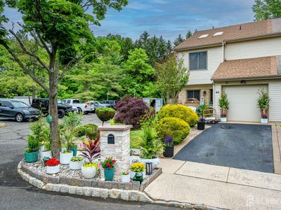 85 Homestead Dr