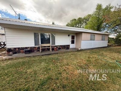 555 Cemetery Rd